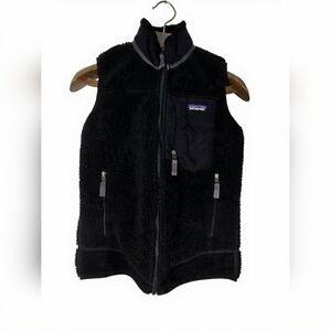Patagonia Black Sherpa Vest Utility Warmth